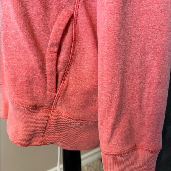 2 / $20 Women’s Small Under Armor Hoodie - Picture 4 of 5